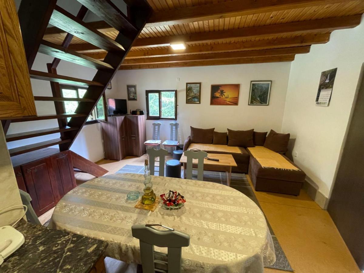 Vikendica Na Sokolini Villa Gornja Koprivna Kültér fotó